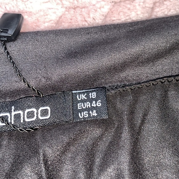 BooHoo Plus Harriet Suedette Wrap O-Ring Mini Skirt - Picture 6 of 11